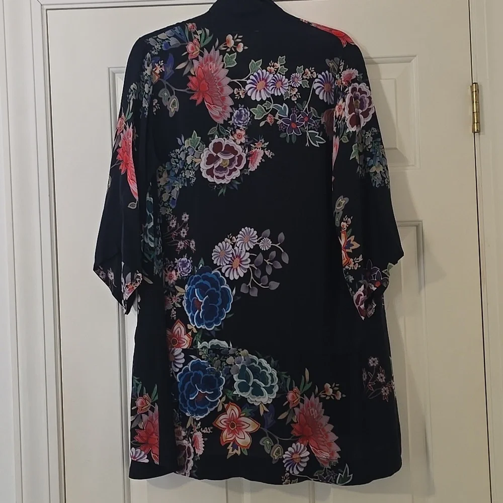 Johnny Was Beautiful Kimono Navy with Floral size Small - Picture 3 of 6